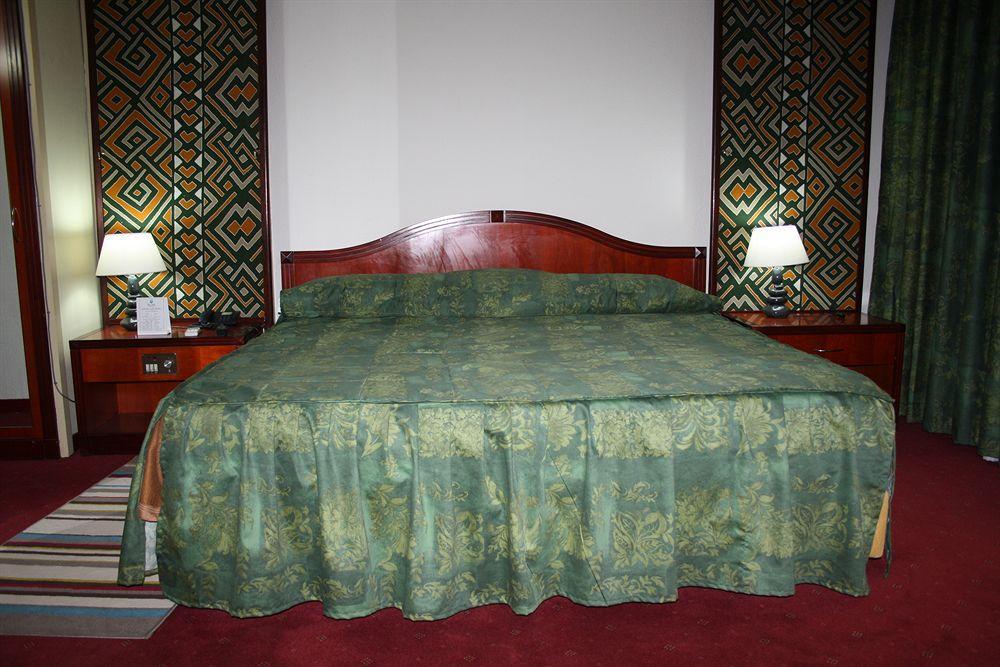 Gaweye Hotel Niamey Kültér fotó
