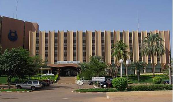 Gaweye Hotel Niamey Kültér fotó